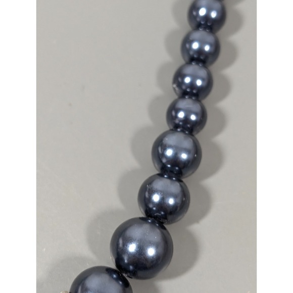 Elegant Gray Faux Pearl Rhinestone Graduated Bead Necklace Retro 20 in - Picture 4 of 9